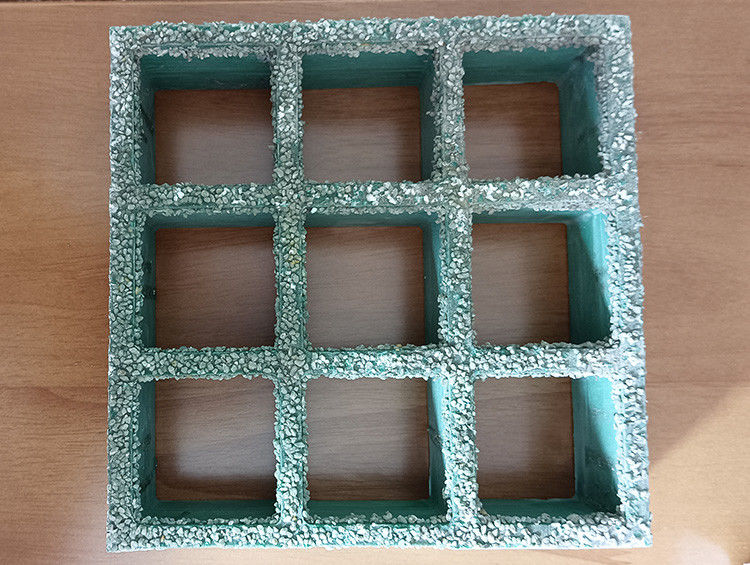 녹색 섬유 유리 재료 38*38*38mm 두께 가루 FRP 그레이팅 안티 슬리프 그릴